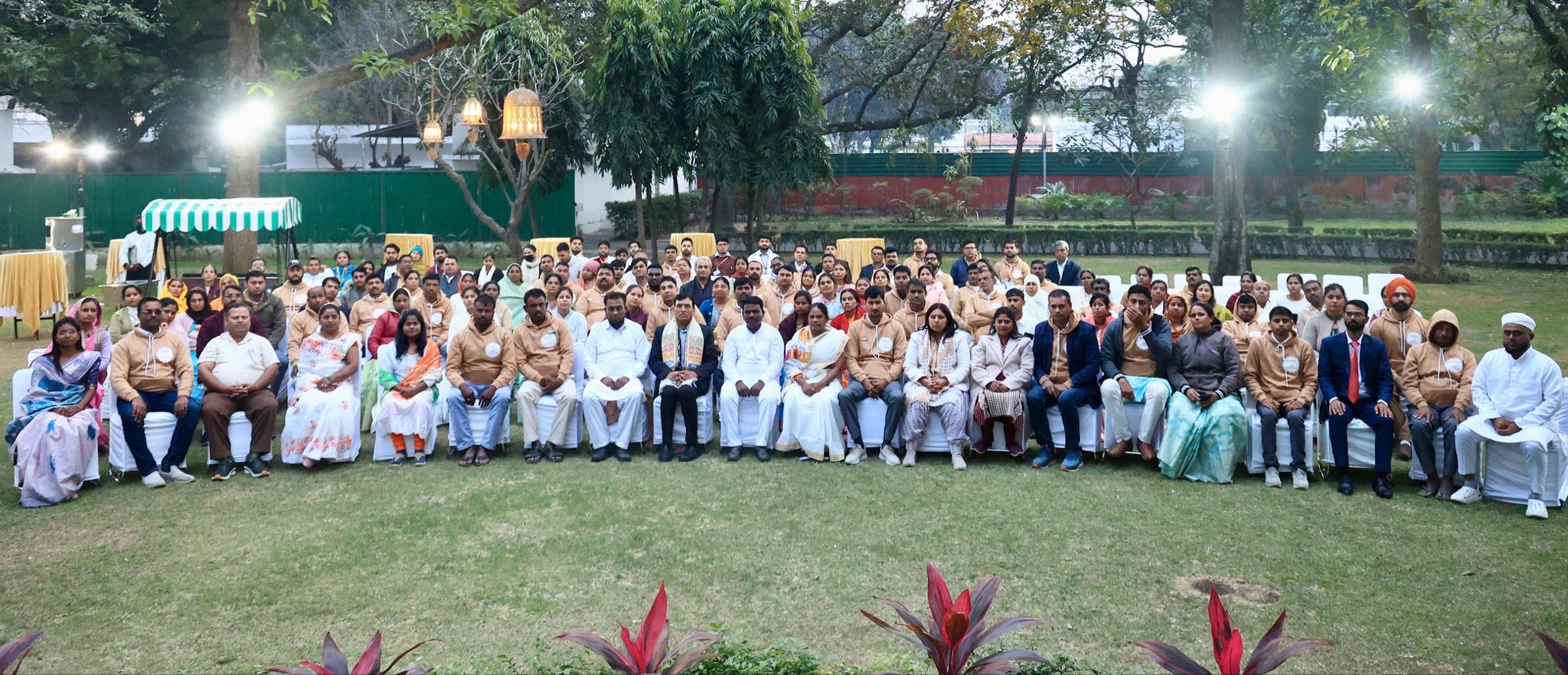 On the occasion of Republic Day today, beneficiaries of the PM Shramyogi Maandhan Yojana and their families were also invited by the Ministry of Labour and Employment.